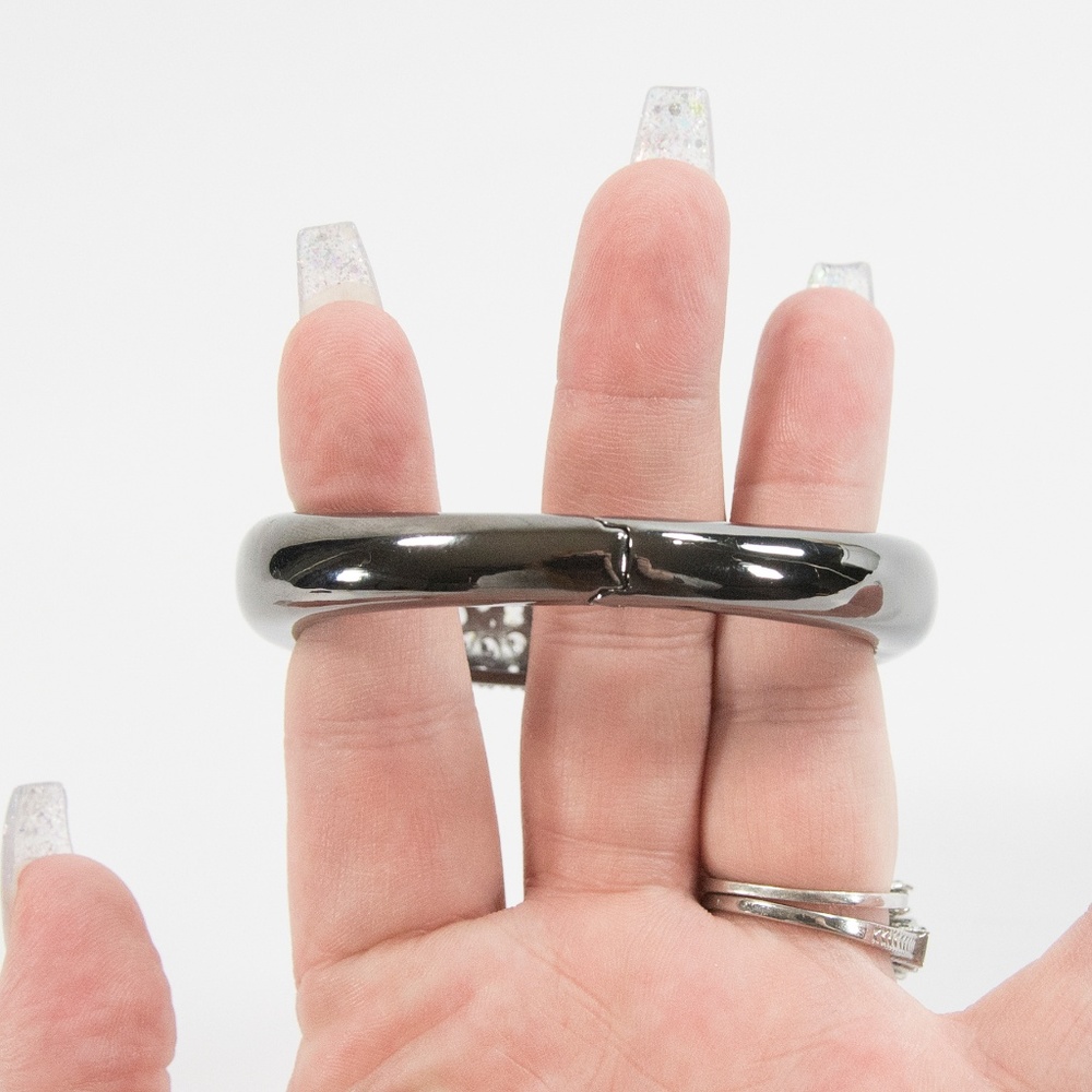 CZ by Kenneth Jay Lane Pasha Hinged Bracelet - Picture 5 of 7